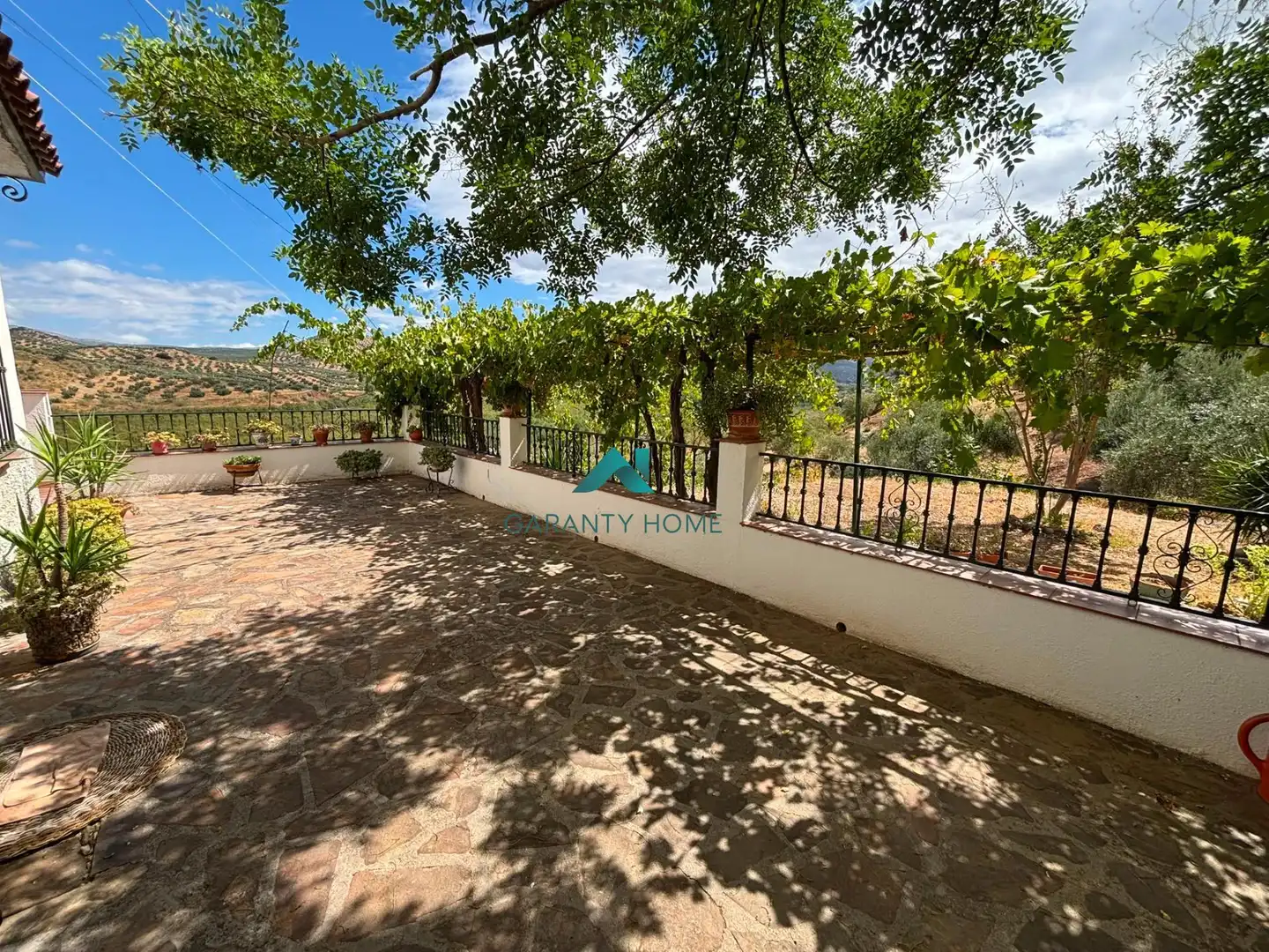 Garden of Houses for sale in Martos