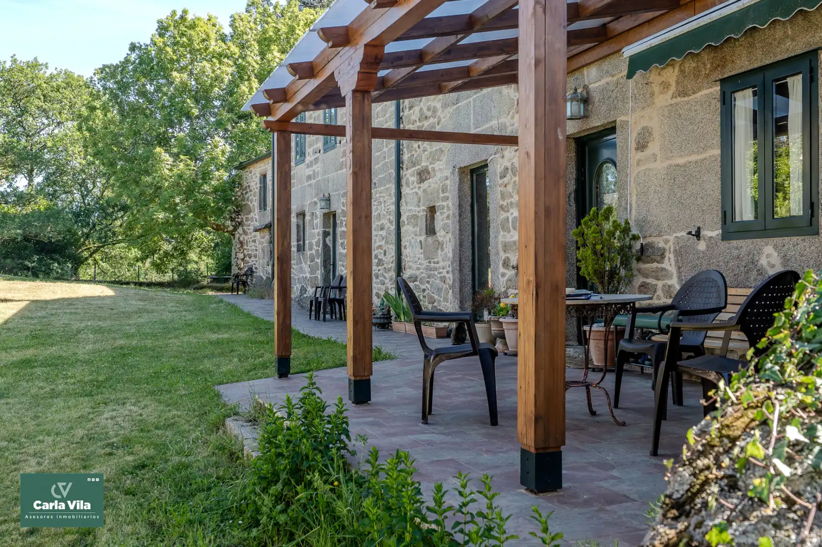 Terrace of Country homes for sale in Guitiriz  with Heating, Private garden and Parquet flooring