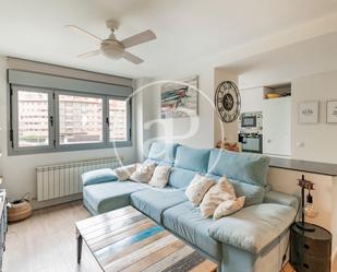 Living room of Flat for sale in  Madrid Capital  with Air Conditioner, Heating and Private garden