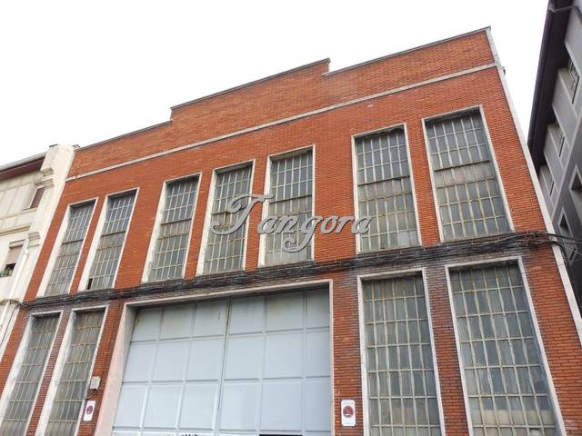 Nave industrial en Venta en Máximo Agirre Kalea en Lamiako - Txopoeta