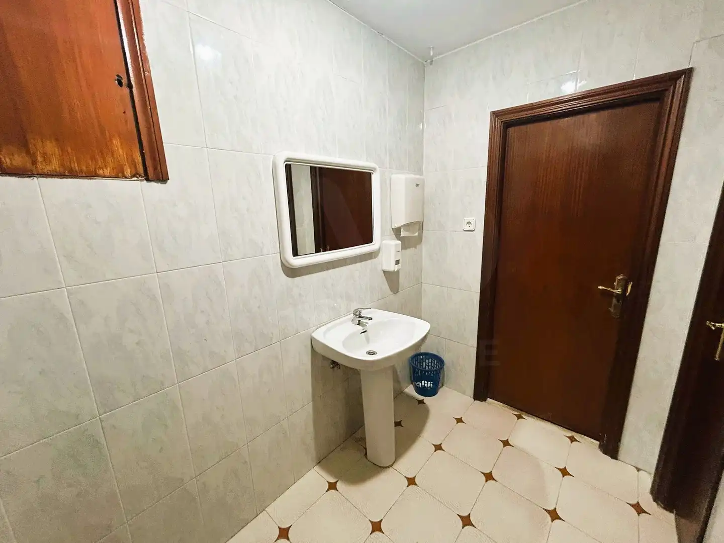 Bany de Local en venda en Truchas