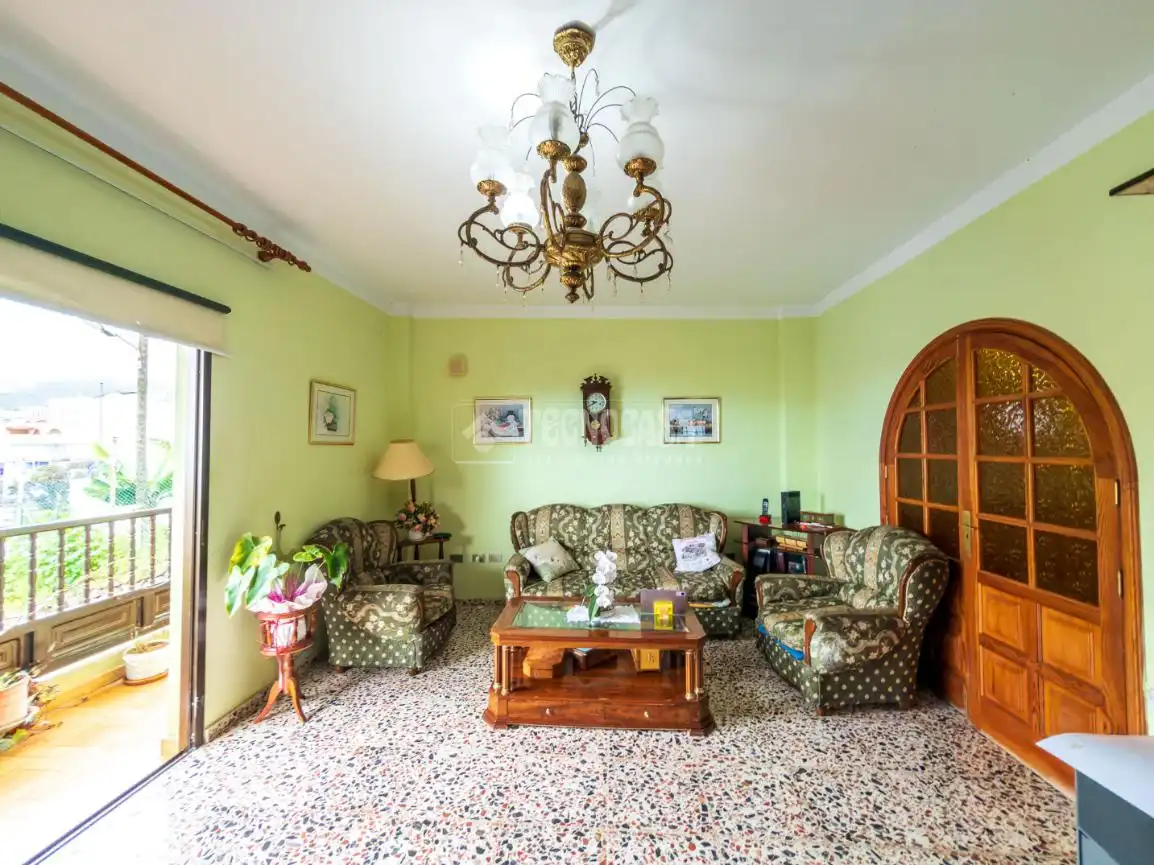 Sala de estar de Piso en venta en Santa Úrsula con Balcón