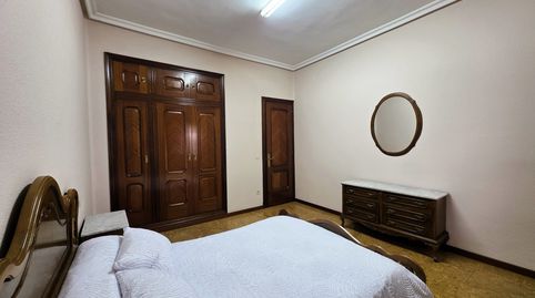 Foto 2 de Casa adosada en venta en El Berrón - Avda. de Langreo, 27, El Berrón - La Carrera, Siero