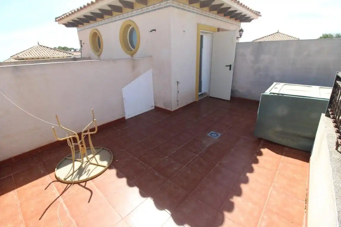 Terrassa de Casa adosada en venda en Orihuela amb Jardí privat, Terrassa i Moblat
