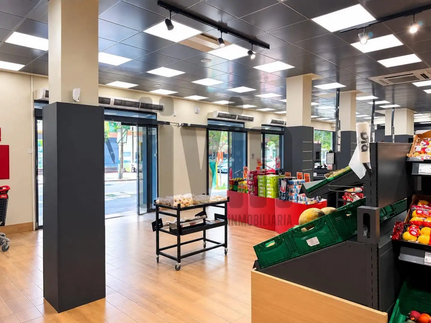 Business premises for sale in MIGUEL CASTOLLEJO 4, imagen 3