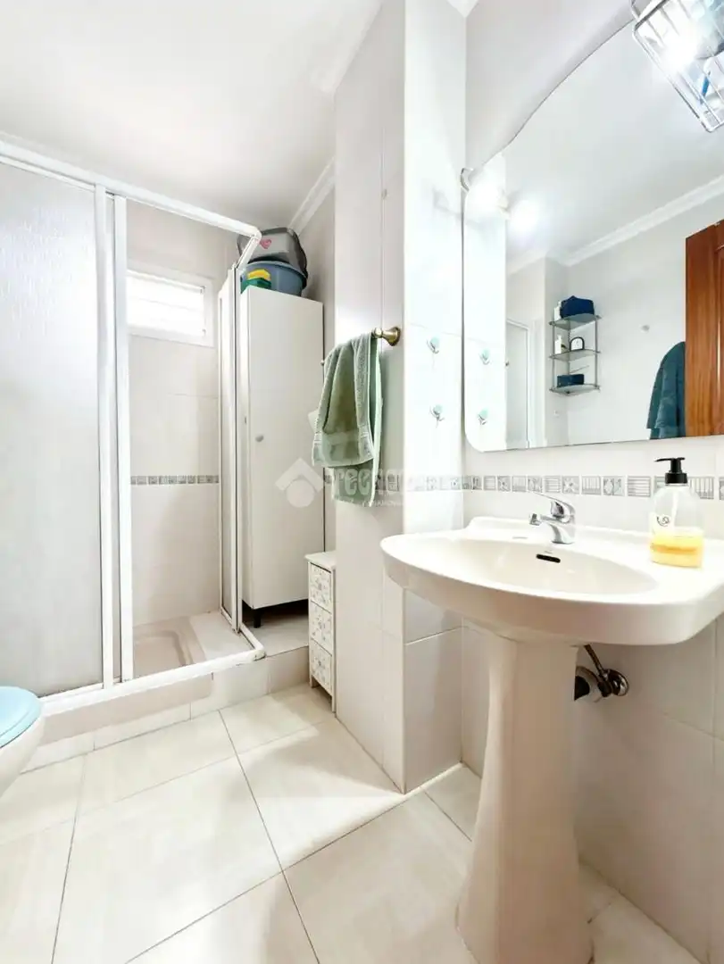 Baño de Piso en venta en Sevilla con Aire acondicionado, Calefacción y Amueblado