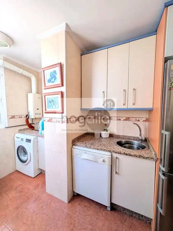 Cocina de Piso de alquiler en Sevilla con Aire acondicionado, Terraza y Amueblado