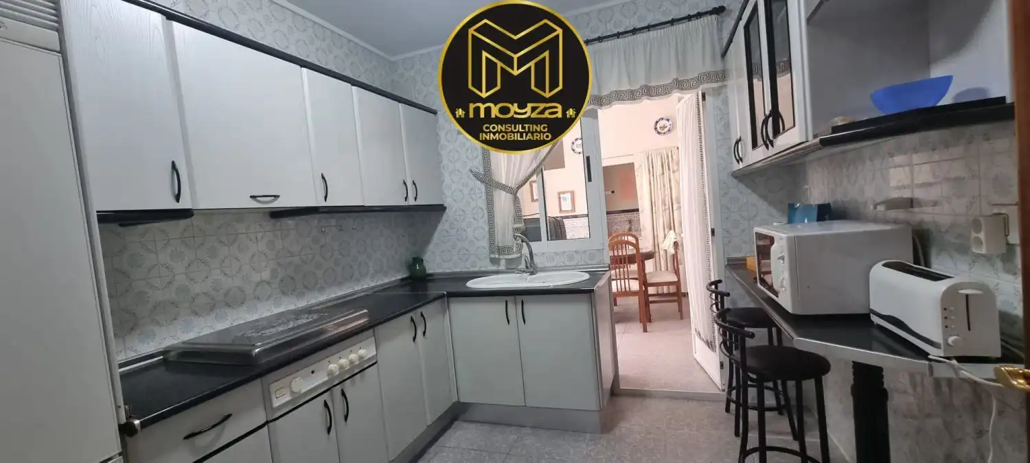 Piso con terraza en venta en Martos, imagen 4