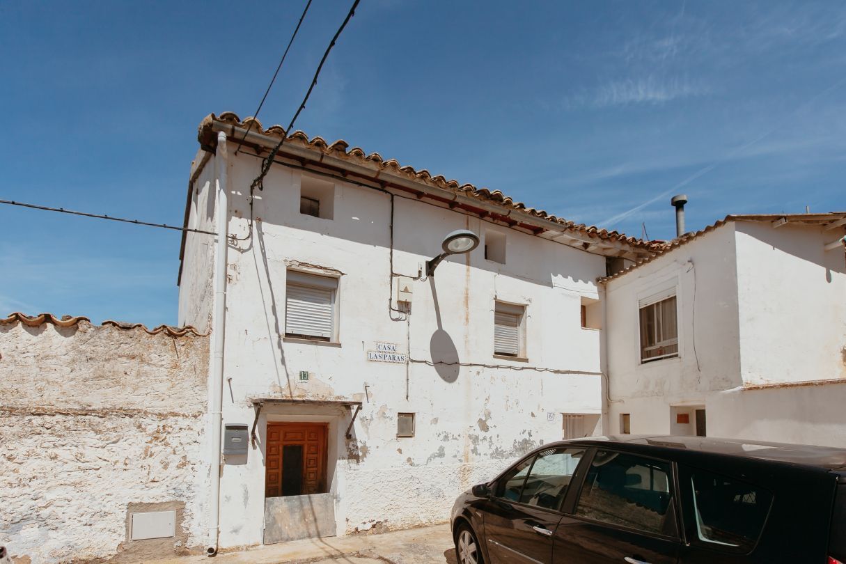 Exterior view of House or chalet for sale in Blecua y Torres  with Heating and Private garden