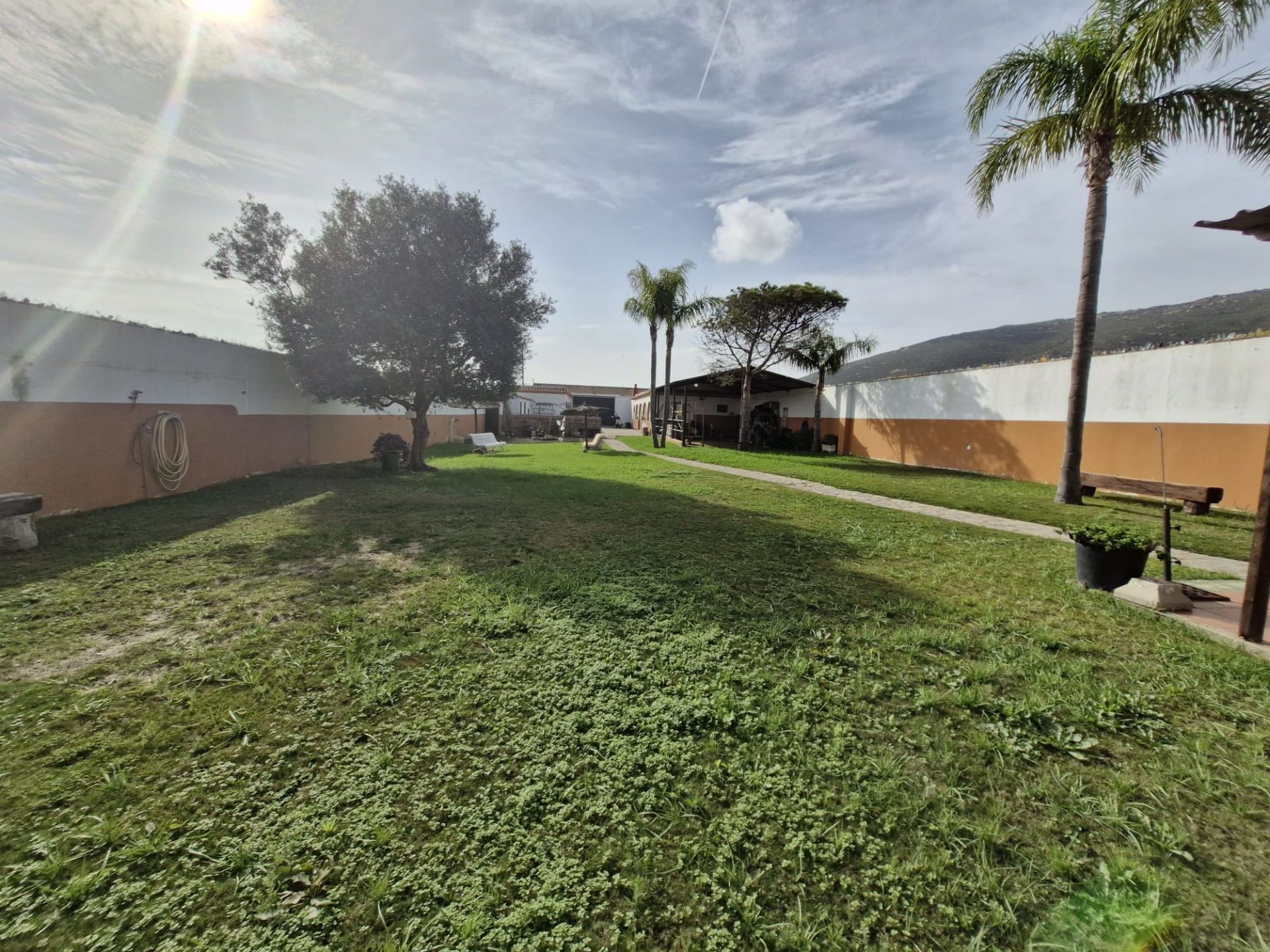 Exterior view of House or chalet for sale in La Línea de la Concepción  with Private garden