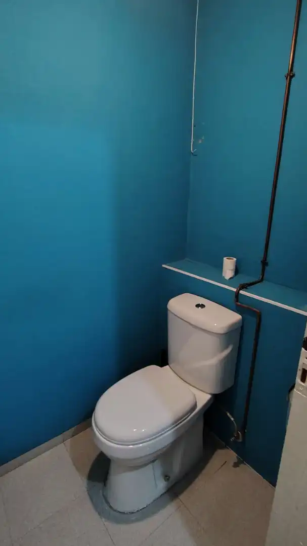 Baño de Local en venta en Coslada con Aire acondicionado