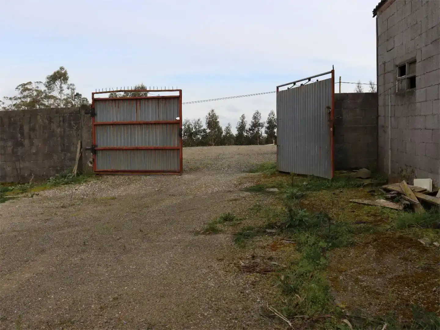 Industrial buildings for sale in Abegondo