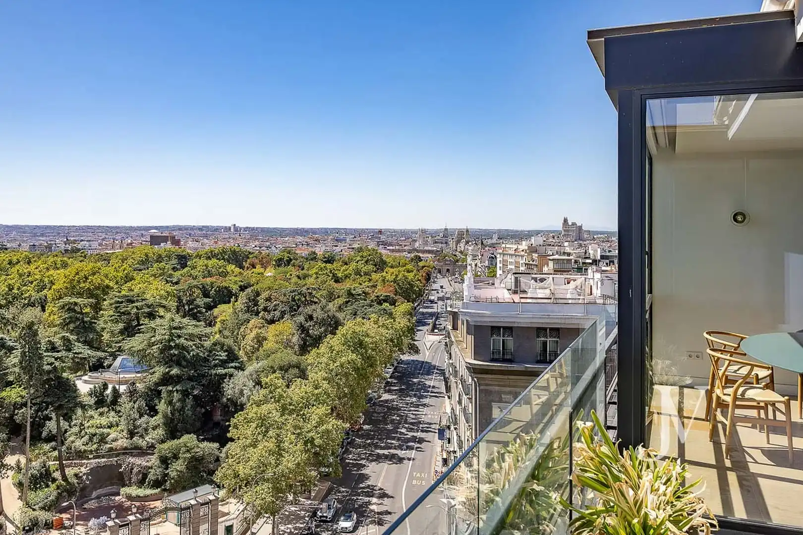 Vista exterior de Dúplex de lloguer en Madrid amb Aire condicionat, Calefacció i Jardí privat