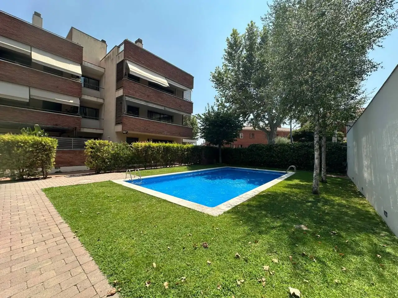 Pis amb piscina en venda a Sant Domènec