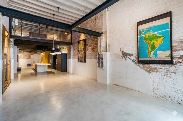 Local comercial en Venta en Carrer del Tenor Masini en Sants