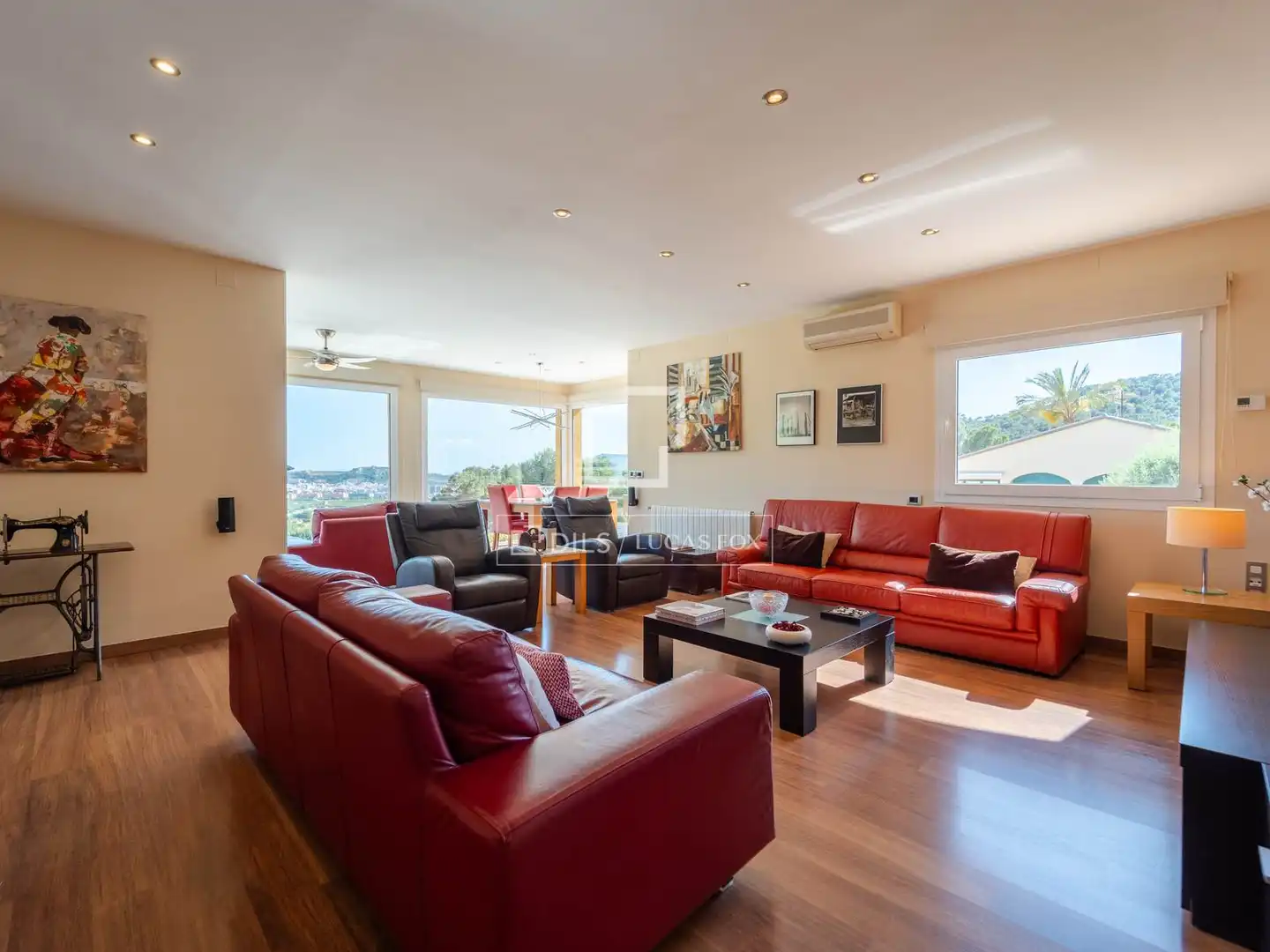 Living room of Houses for sale in Sagunto / Sagunt  with Air Conditioner, Heating and Private garden