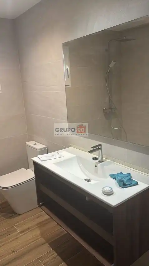 Bany de Casa o xalet en venda en Alginet amb Aire condicionat, Terrassa i Balcó