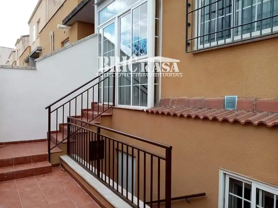 Reihenhaus mit Pool zur Miete in CUATRO LUGARES