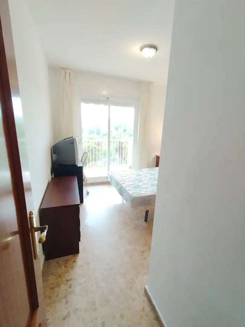 Dormitori de Pis en venda en Salobreña amb Jardí privat, Terrassa i Moblat