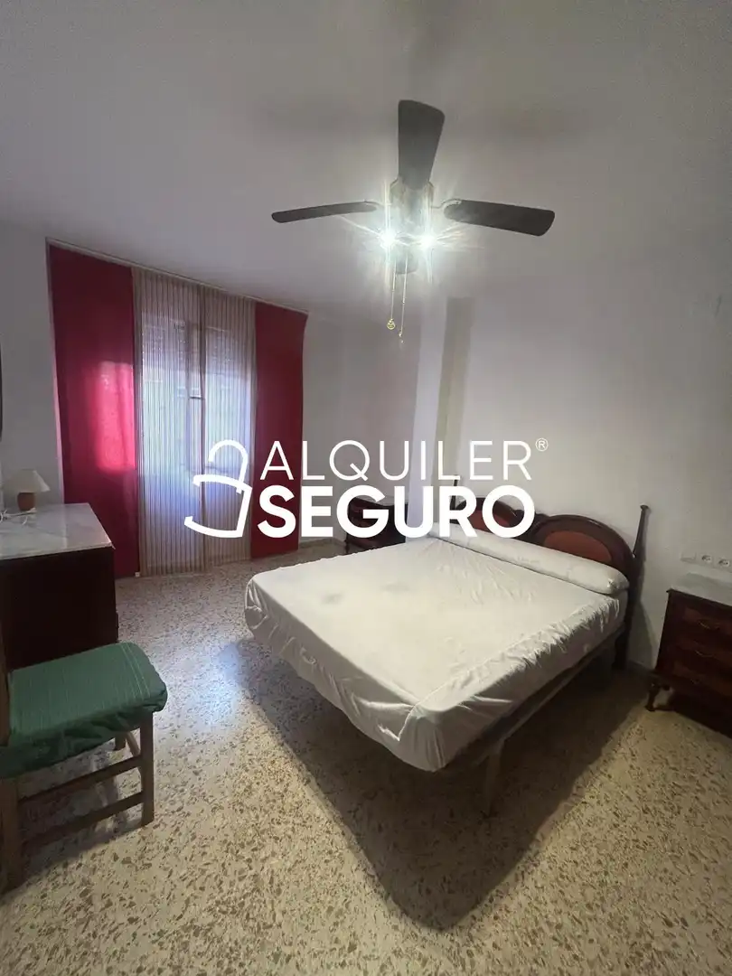 Bedroom of Flat for rent in Granada  with Air Conditioner, Terrace and Furnished