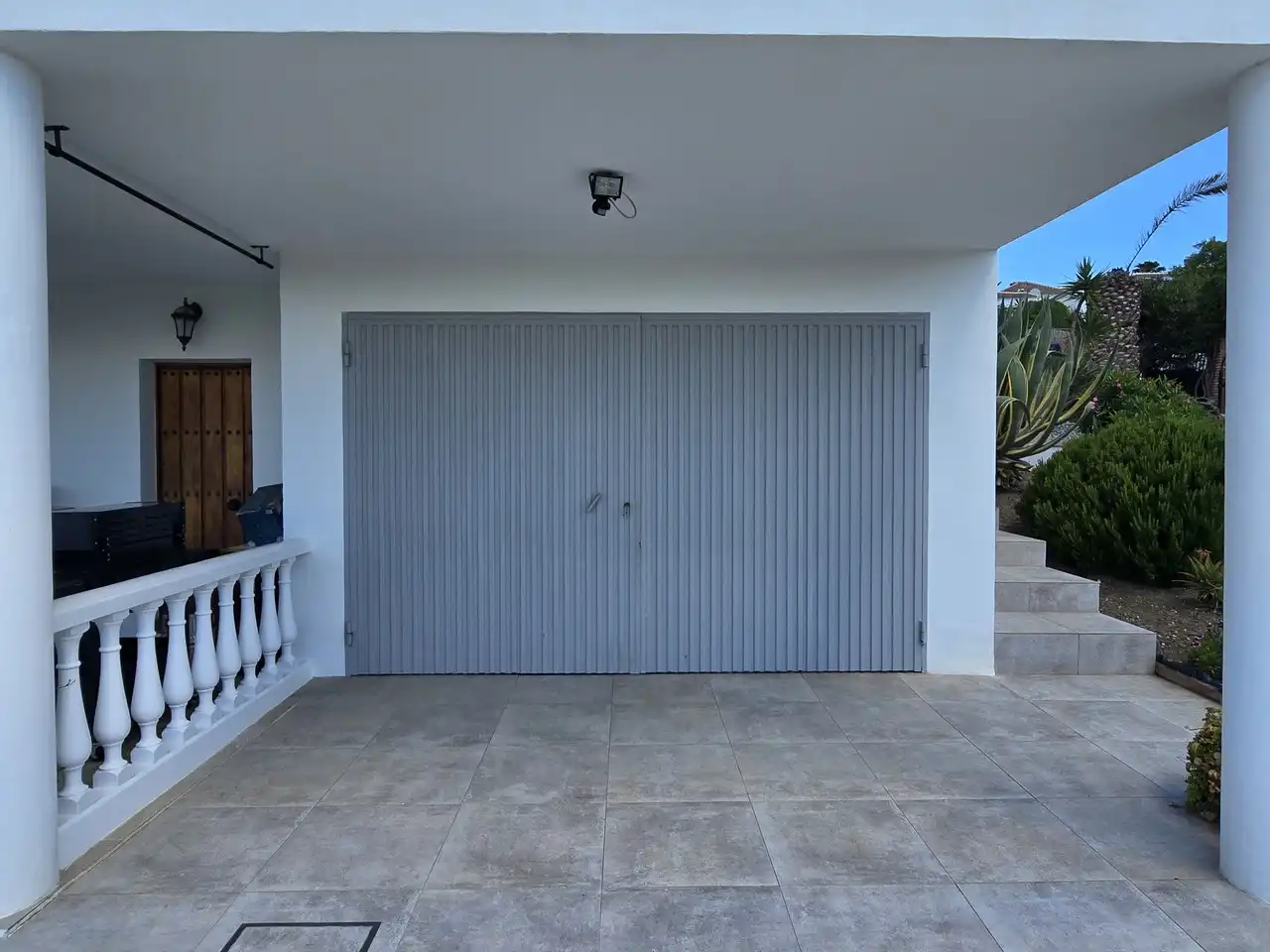 Vista exterior de Casa o chalet en venta en Alcaucín con Aire acondicionado y Piscina