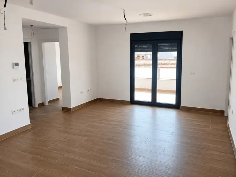 Sala d'estar de Pis en venda en Churriana de la Vega amb Parquet, Terrassa i Traster