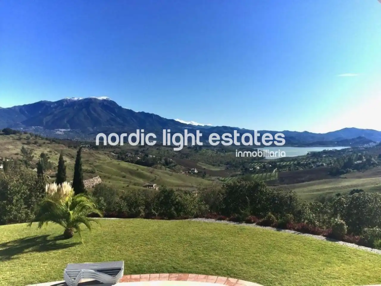 Exterior view of Houses for sale in Viñuela  with Terrace, Swimming Pool and Furnished