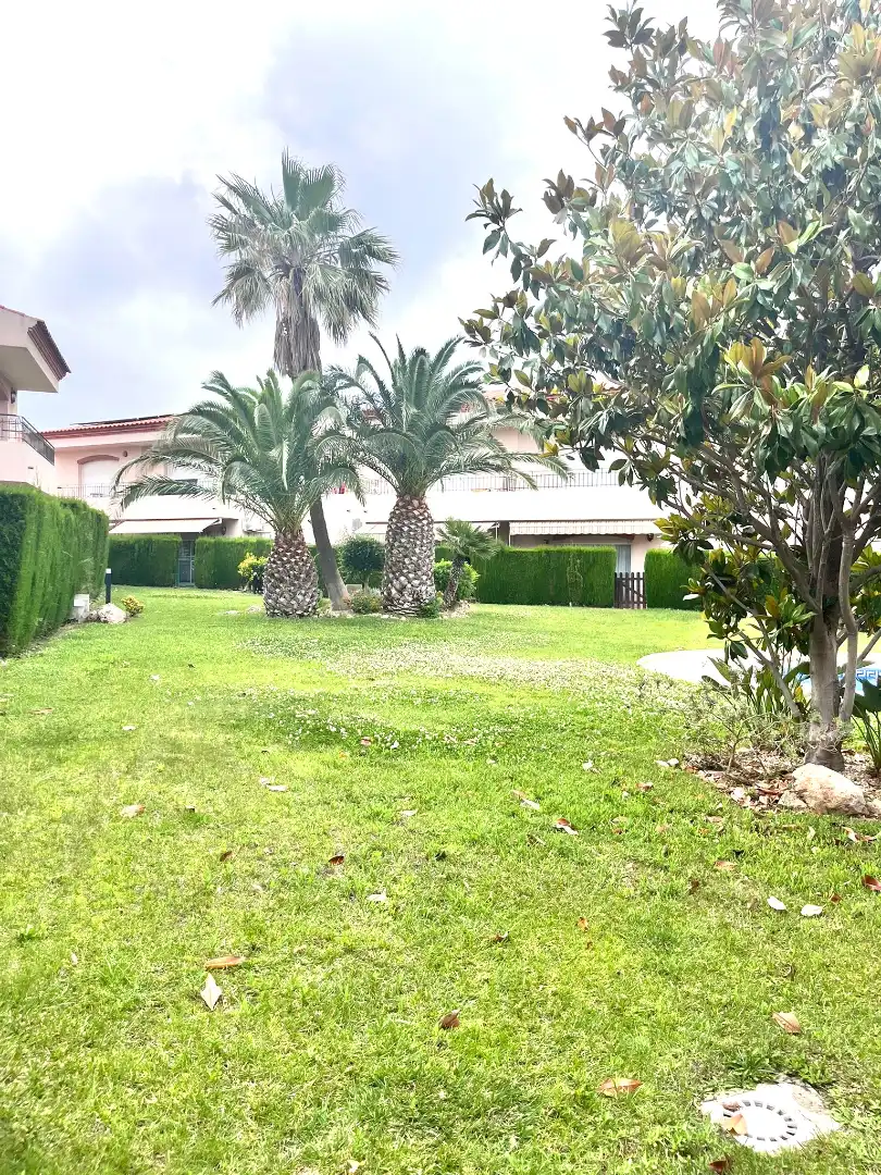 Jardín de Casa adosada en venta en Mont-roig del Camp con Aire acondicionado, Calefacción y Terraza