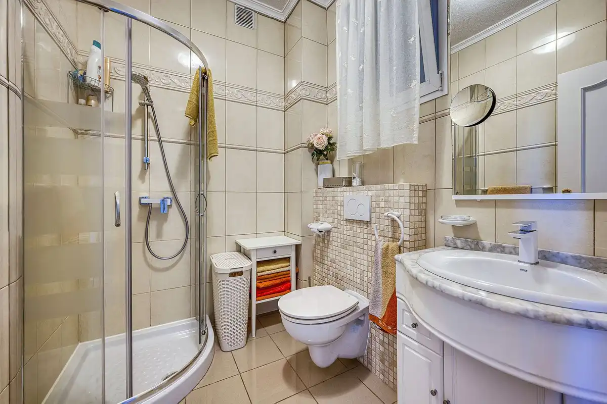 Bathroom of Detached homes for sale in Marbella  with Air Conditioner, Terrace and Storage room