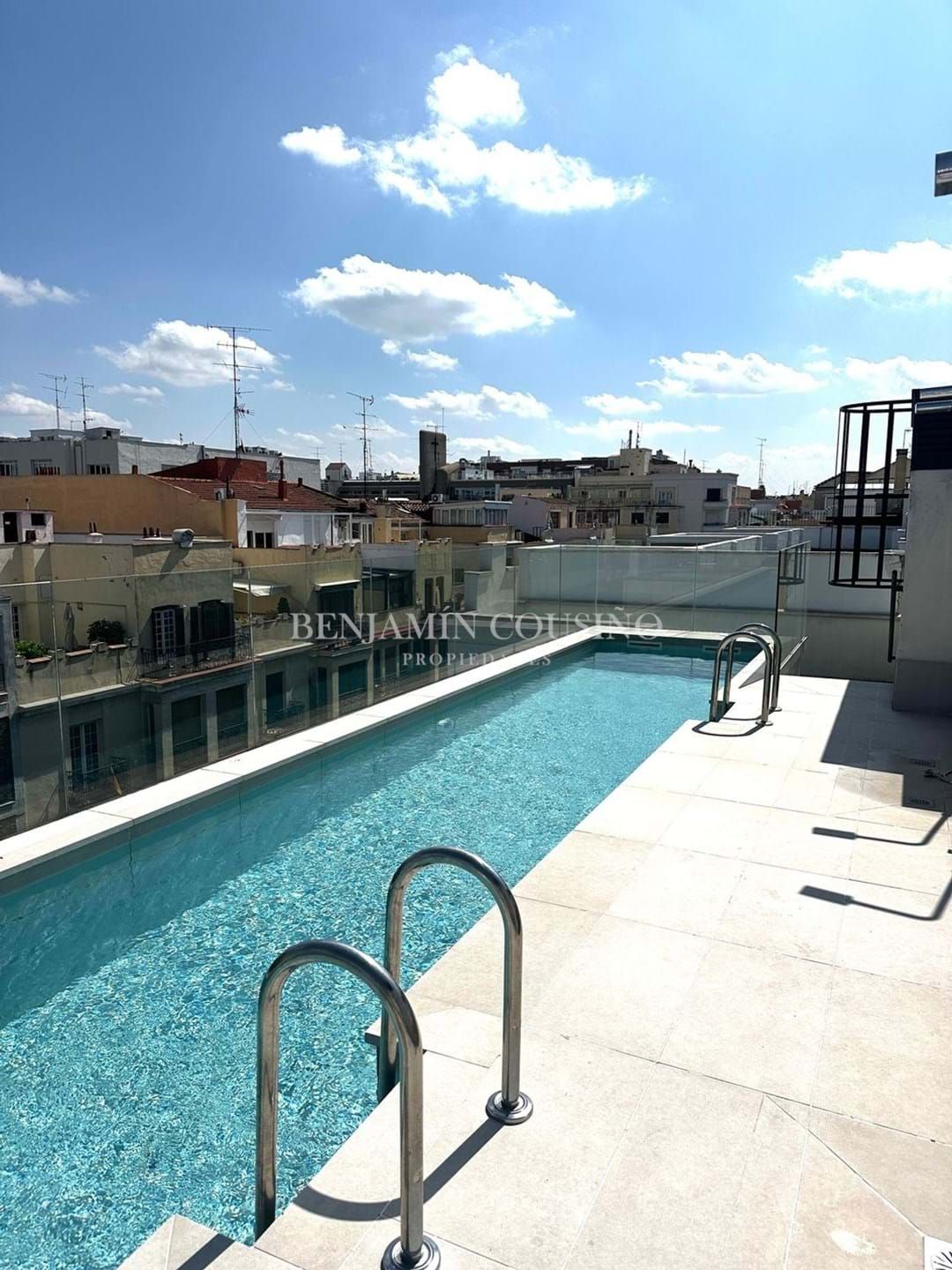 Piscina de Àtic de lloguer en  Madrid Capital amb Terrassa, Traster i Piscina