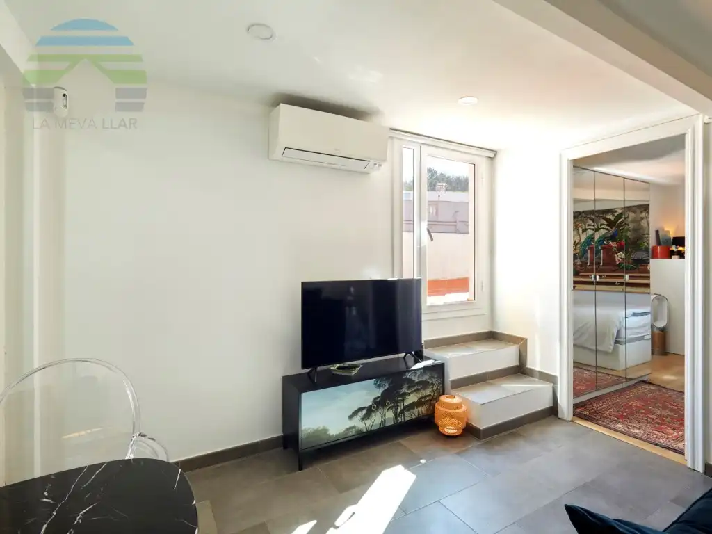 Living room of Attic for sale in Barcelona  with Air Conditioner and Terrace