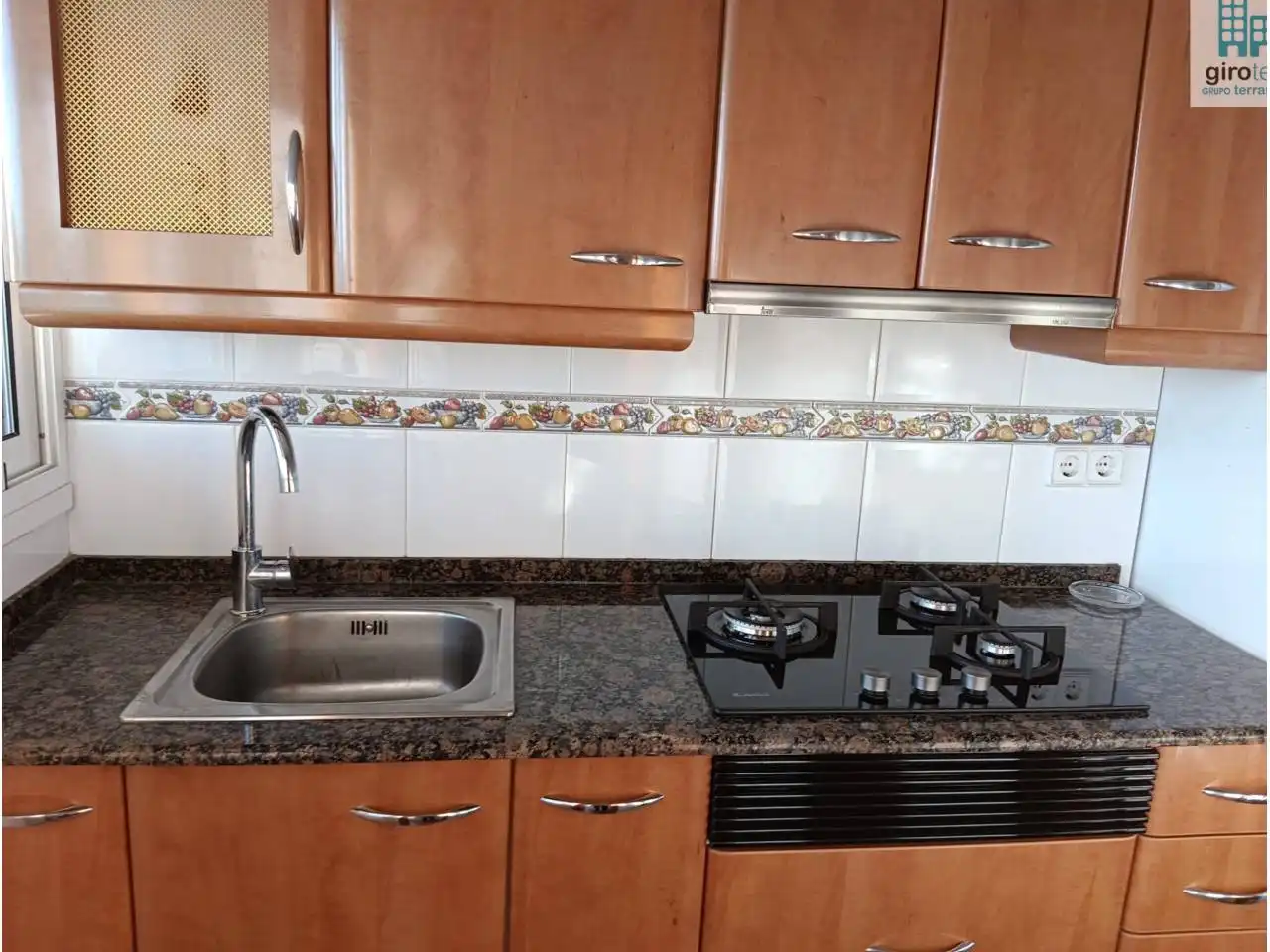 Cocina de Piso en venta en Malgrat de Mar con Calefacción, Terraza y Piscina comunitaria