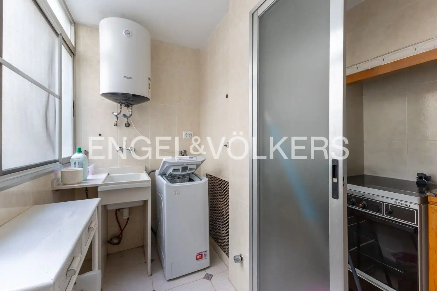 Flat for rent in Valencia  with Air Conditioner, Heating and Terrace