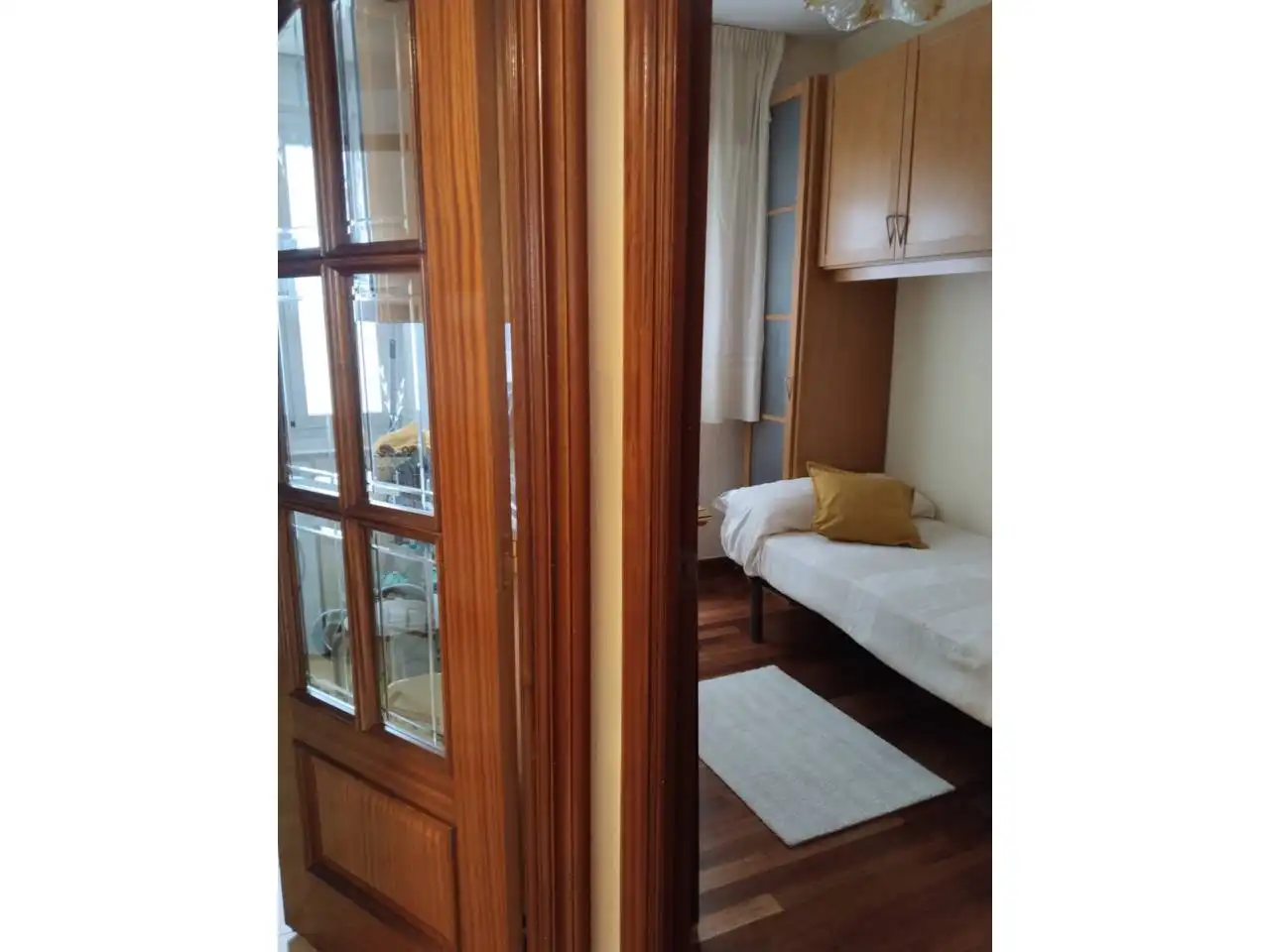 Habitación de Piso de alquiler en Burgos con Calefacción, Parquet y Amueblado