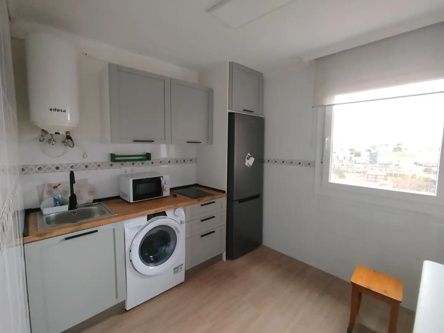 Kitchen of Flat for rent in Santander  with Heating, Furnished and Washing machine