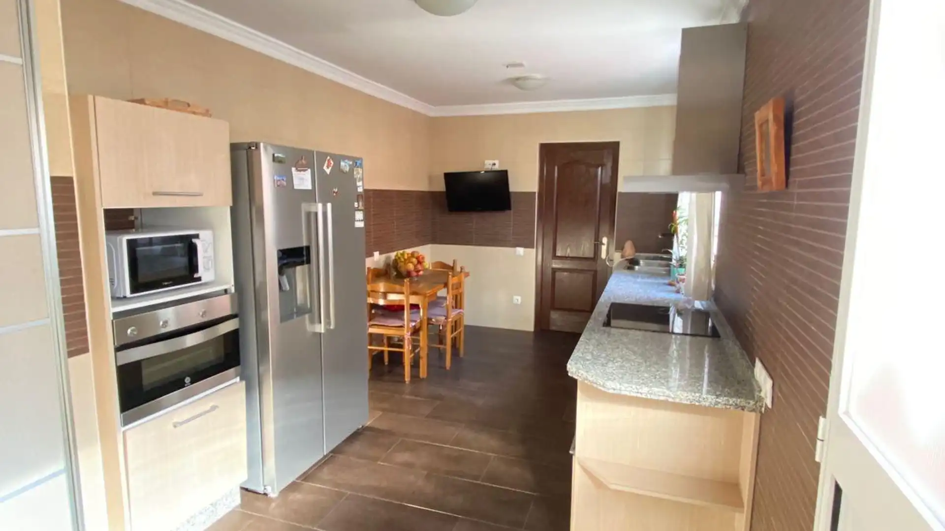 Cuina de Casa o xalet en venda en Olvera amb Terrassa i Balcó