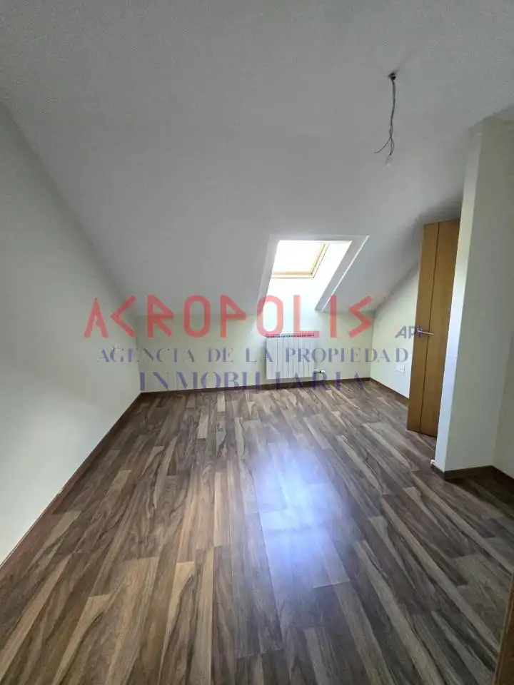 Dúplex amb ascensor en venda a Avenida Emiliano Alonso Sanchez - Lombas 15, imagen 9
