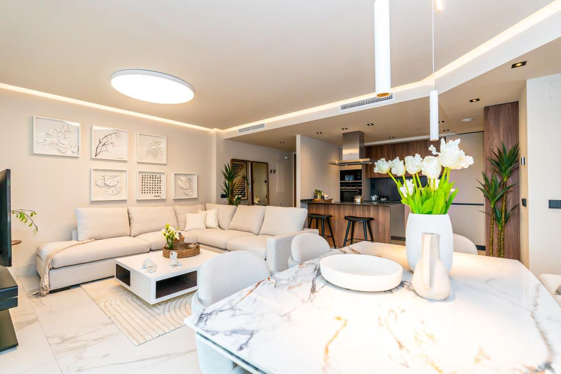 Living room of Attic for sale in Marbella  with Air Conditioner, Heating and Private garden