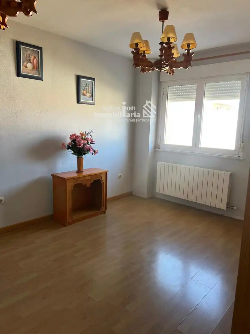 Piso con ascensor en venta en Villamayor, imagen 9