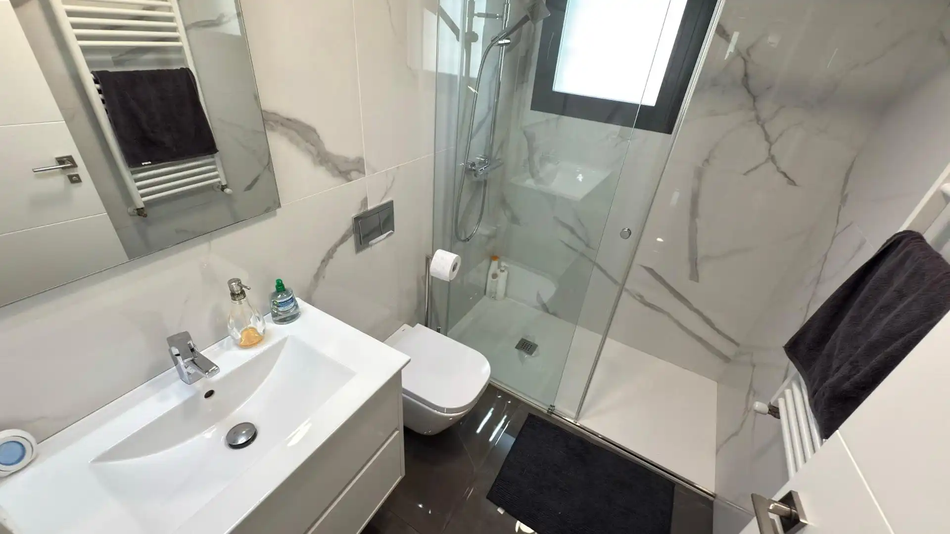 Baño de Casa o chalet en venta en Sant Joan d'Alacant con Aire acondicionado, Calefacción y Jardín privado