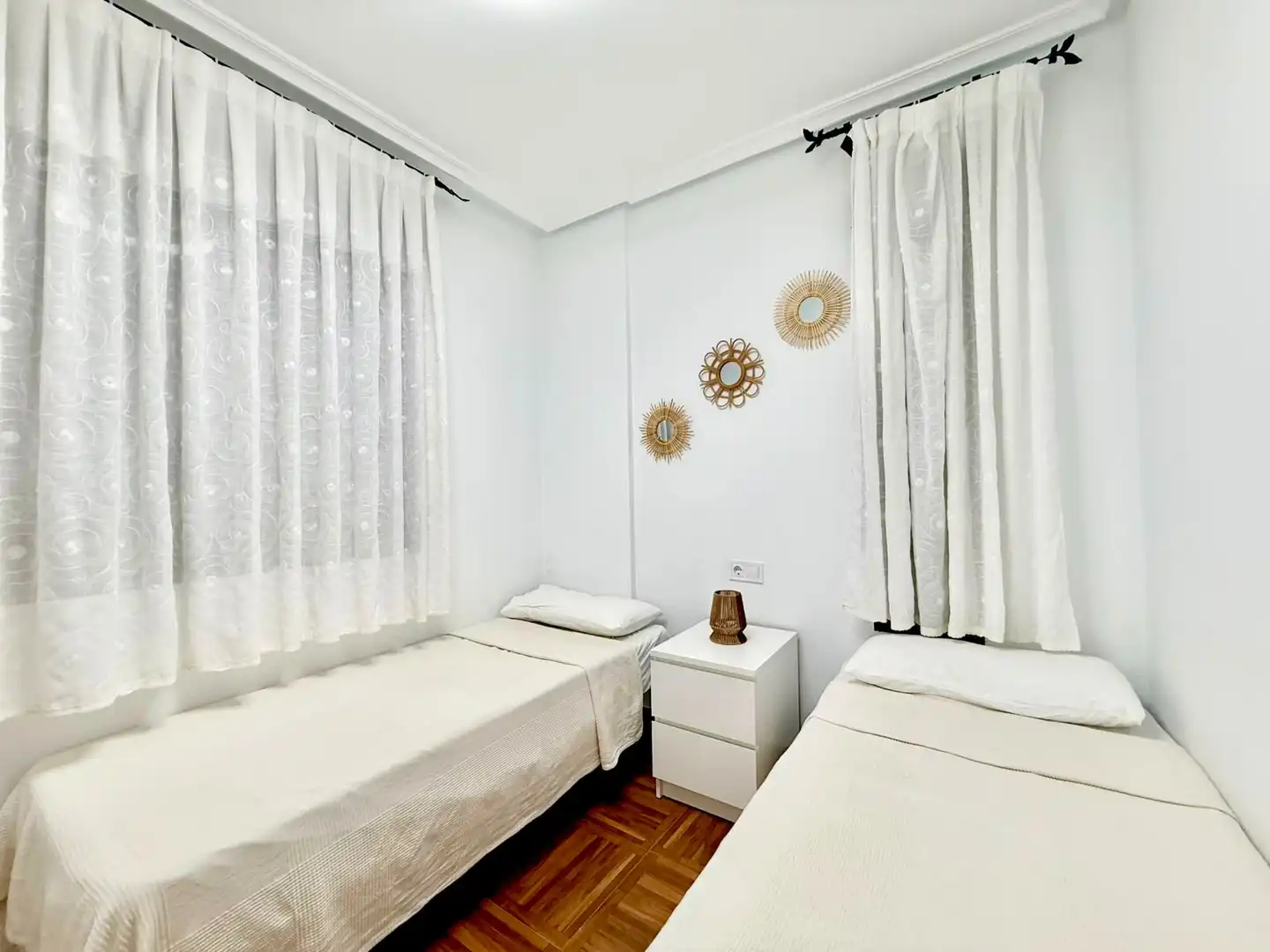 Habitación de Casa o chalet de alquiler en Torrevieja con Aire acondicionado, Amueblado y Horno
