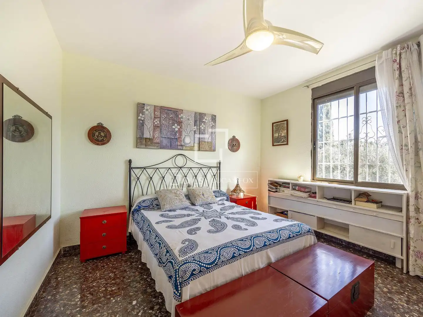 Habitación de Casa o chalet en venta en L'Eliana con Aire acondicionado, Calefacción y Jardín privado