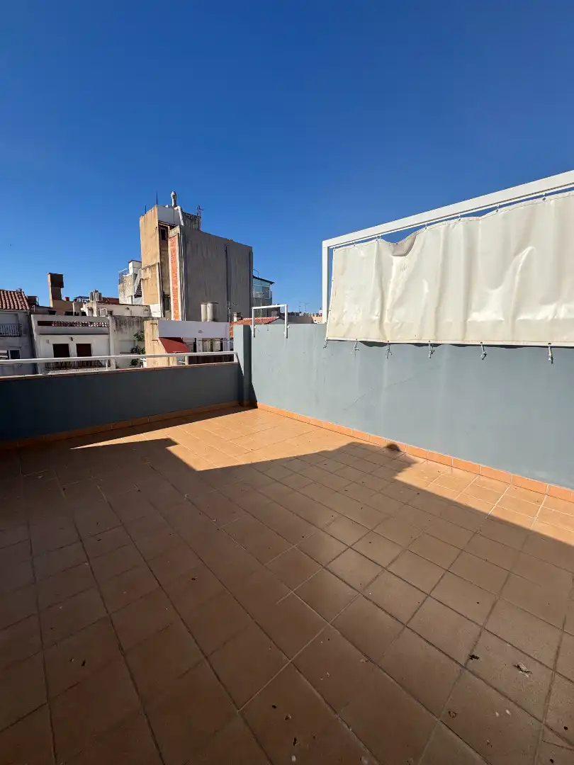 Terrassa de Dúplex de lloguer en Calella amb Aire condicionat, Calefacció i Terrassa
