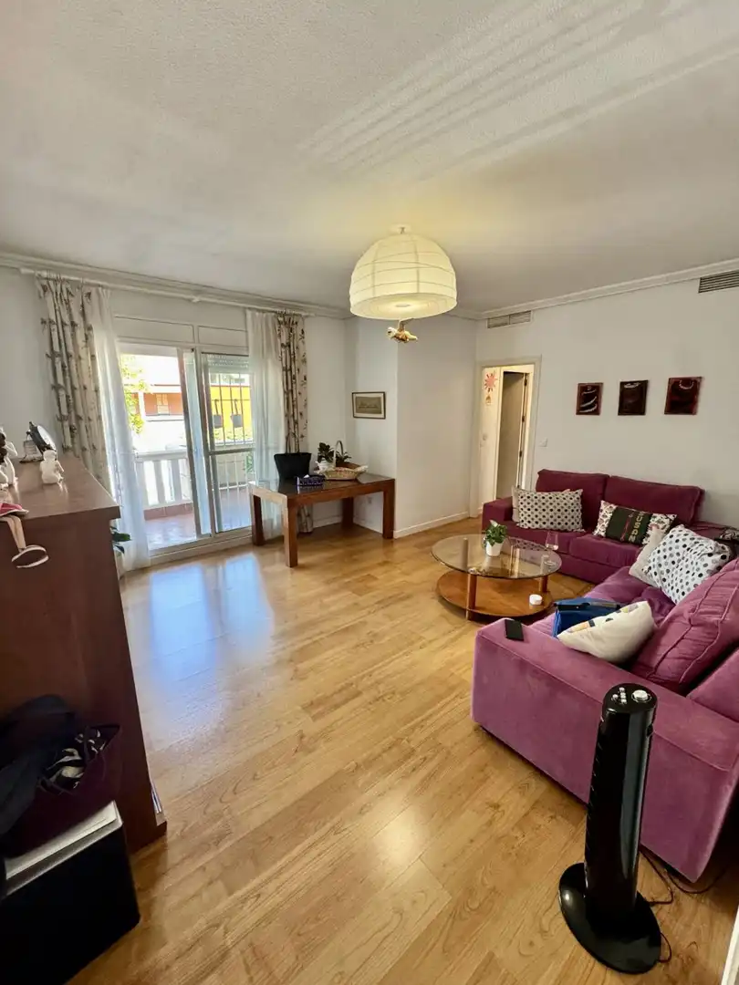 Sala de estar de Piso en venta en Tomares con Aire acondicionado, Calefacción y Terraza
