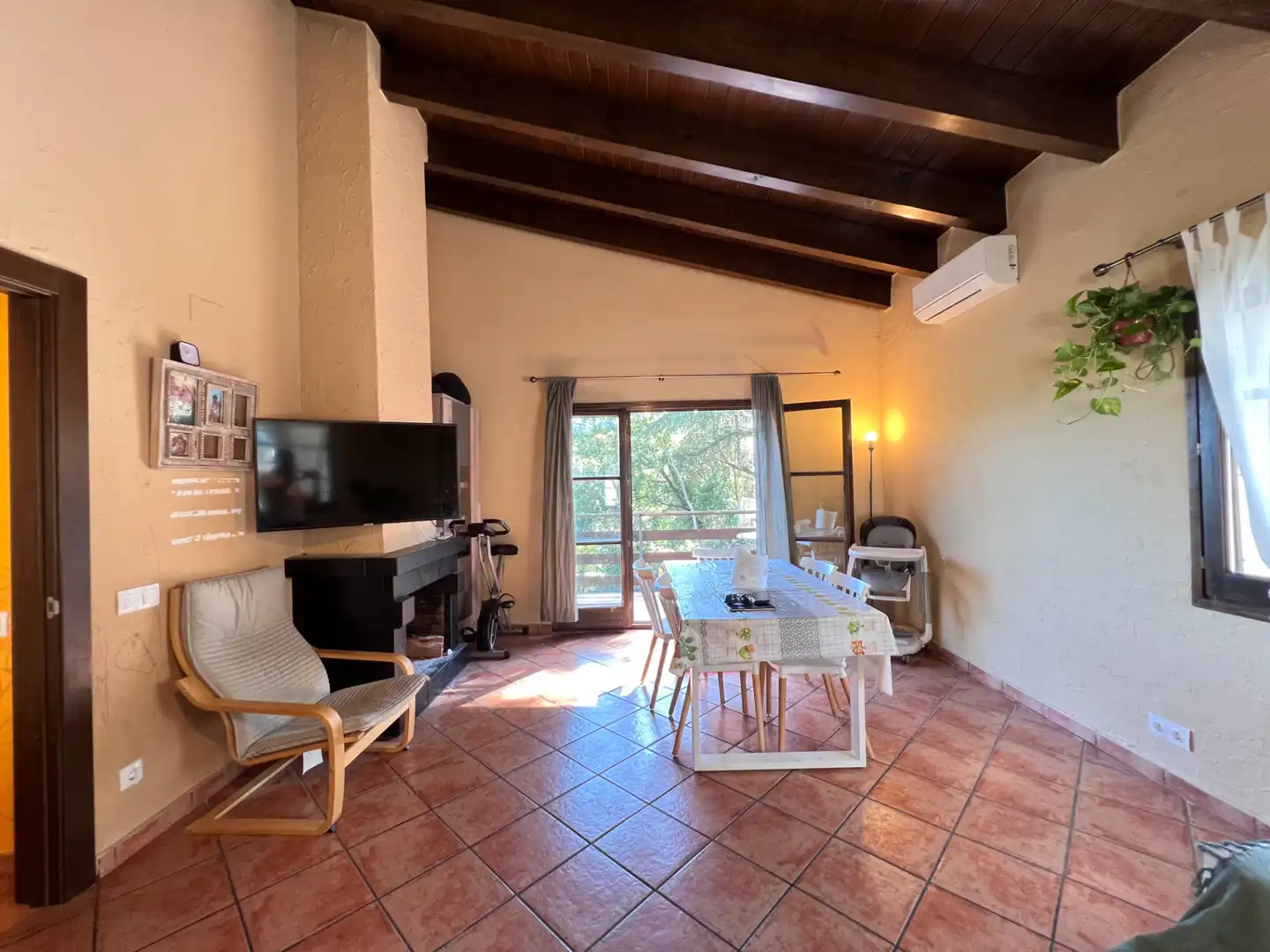 Comedor de Casa o chalet en venta en Vallgorguina con Aire acondicionado, Calefacción y Jardín privado