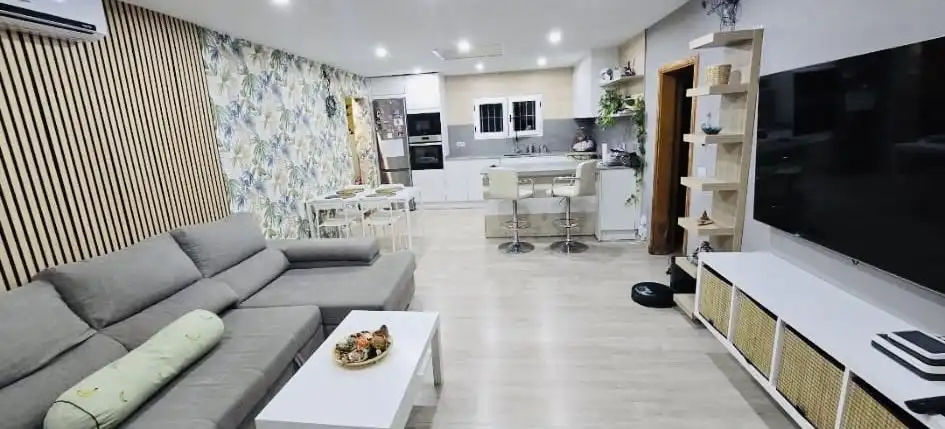 Sala de estar de Casa o chalet de alquiler en Telde con Aire acondicionado, Jardín privado y Terraza