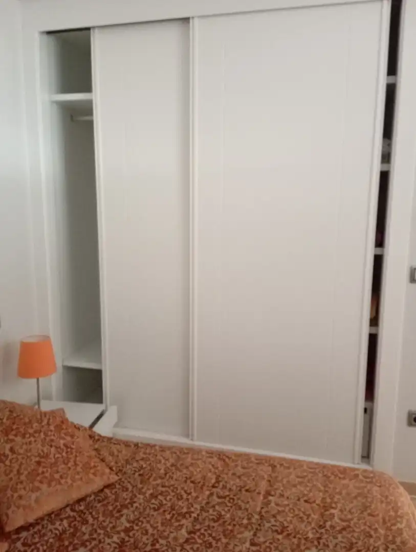 Habitación de Casa o chalet de alquiler en Carballo con Amueblado, Horno y Se aceptan mascotas