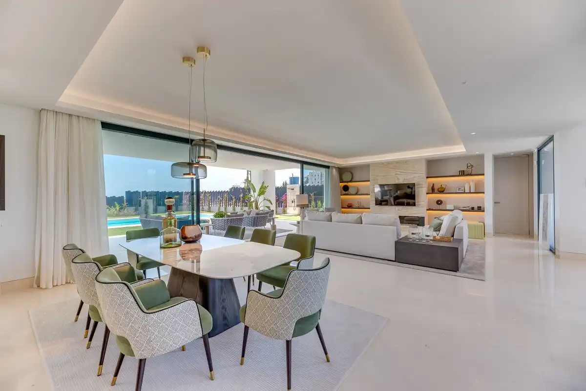 Chalet con piscina en venta en Milla de Oro, imagen 11
