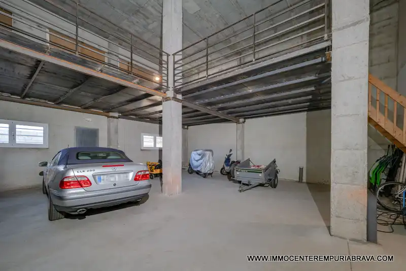 Parking de Oficina en venta en Empuriabrava