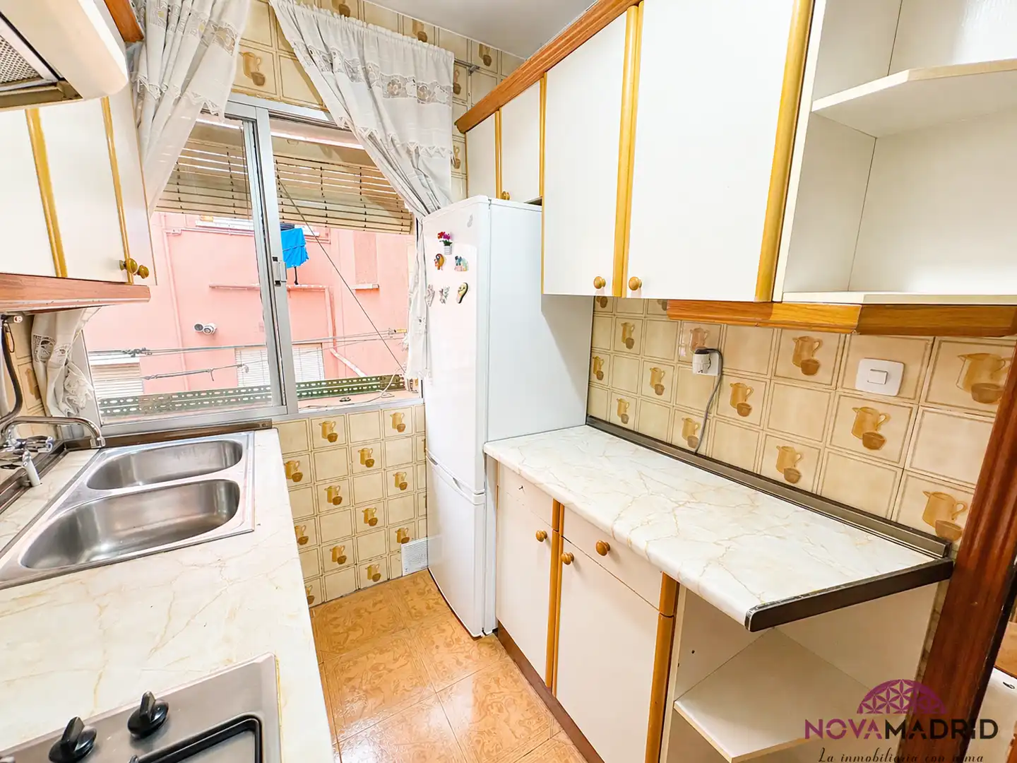 Cocina de Piso en venta en San Fernando de Henares con Aire acondicionado y Terraza